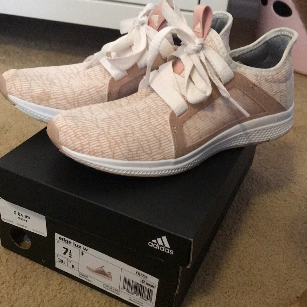 Adidas gym shoes 👟